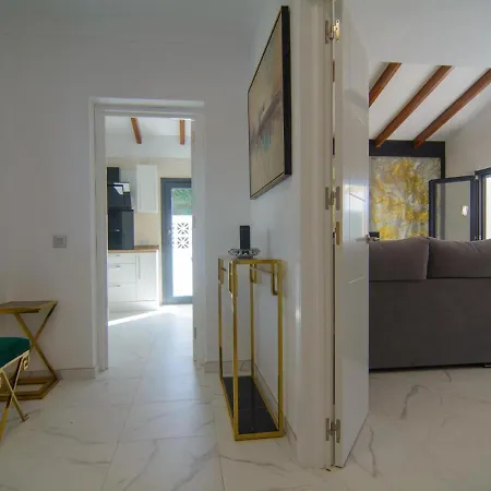Chapas Playa Refurbished *