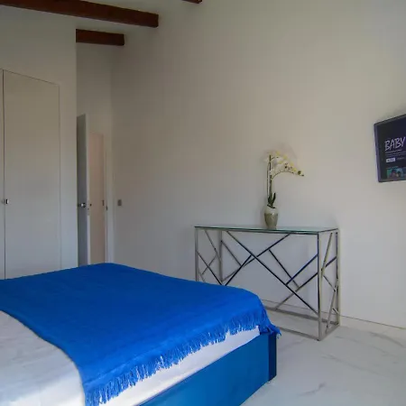 Chapas Playa Refurbished Holiday home Marbella